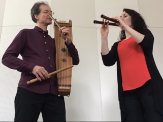 female double pipes player