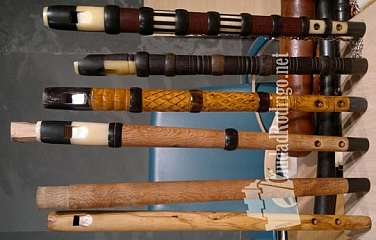 3-hole pipes