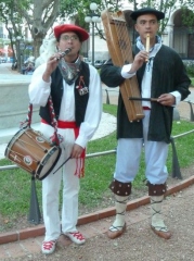 string drum with pipe and tabor