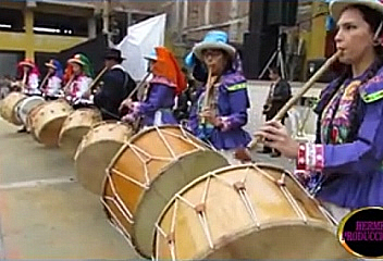 women in Peru